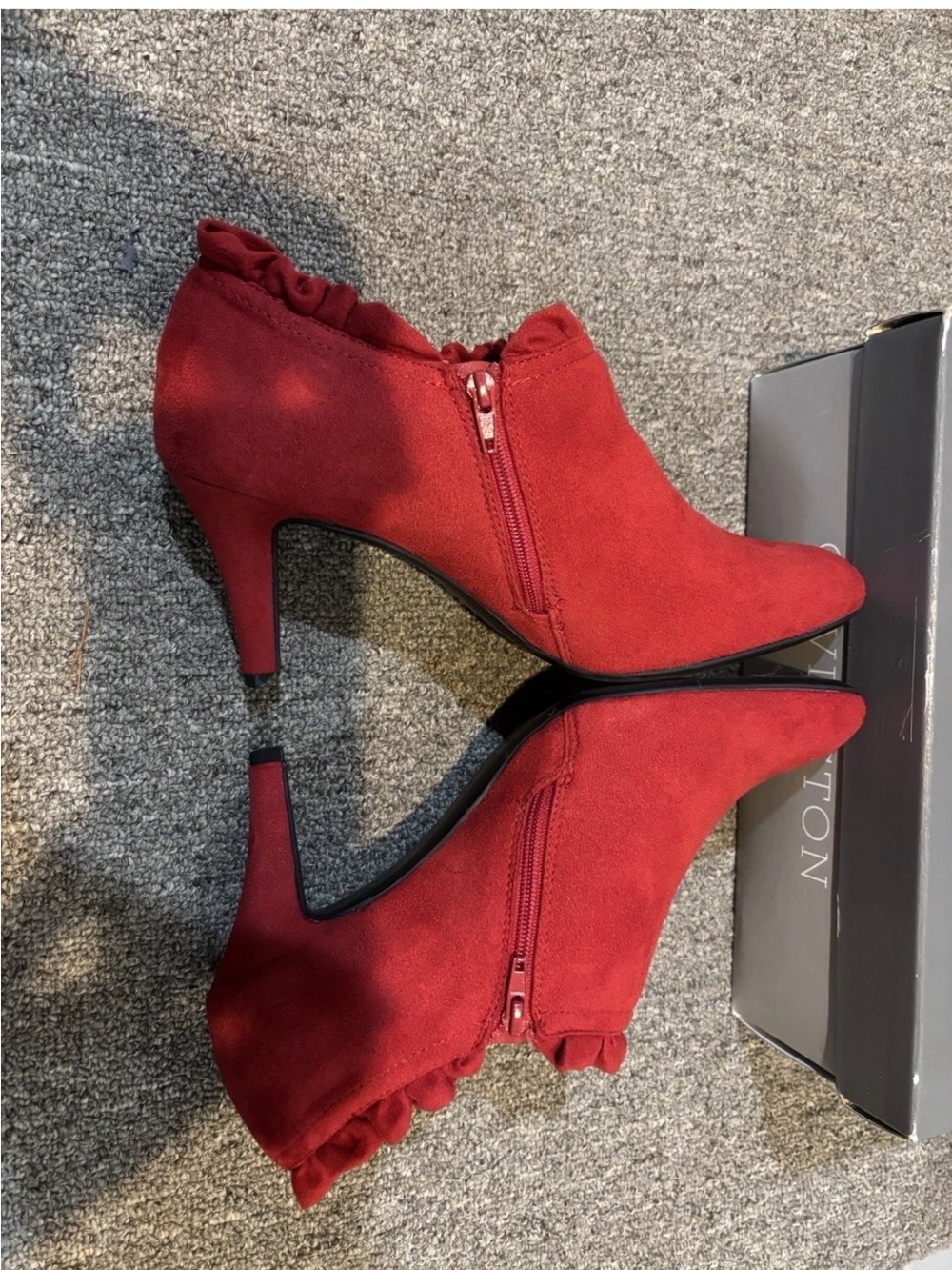 Covington Flapper Red Suede Ruffle Heeled Booties 8.5 - Picture 3 of 7